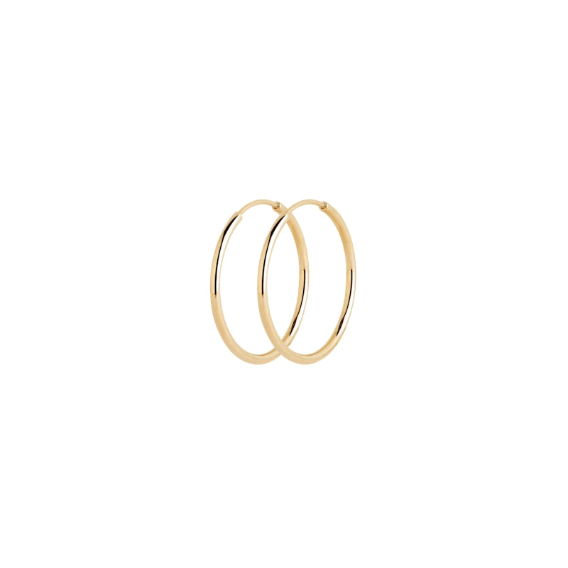 Gull Maria Black Senorita 20 hoop øredobber som henger elegant i øret, med en glatt, rund design.