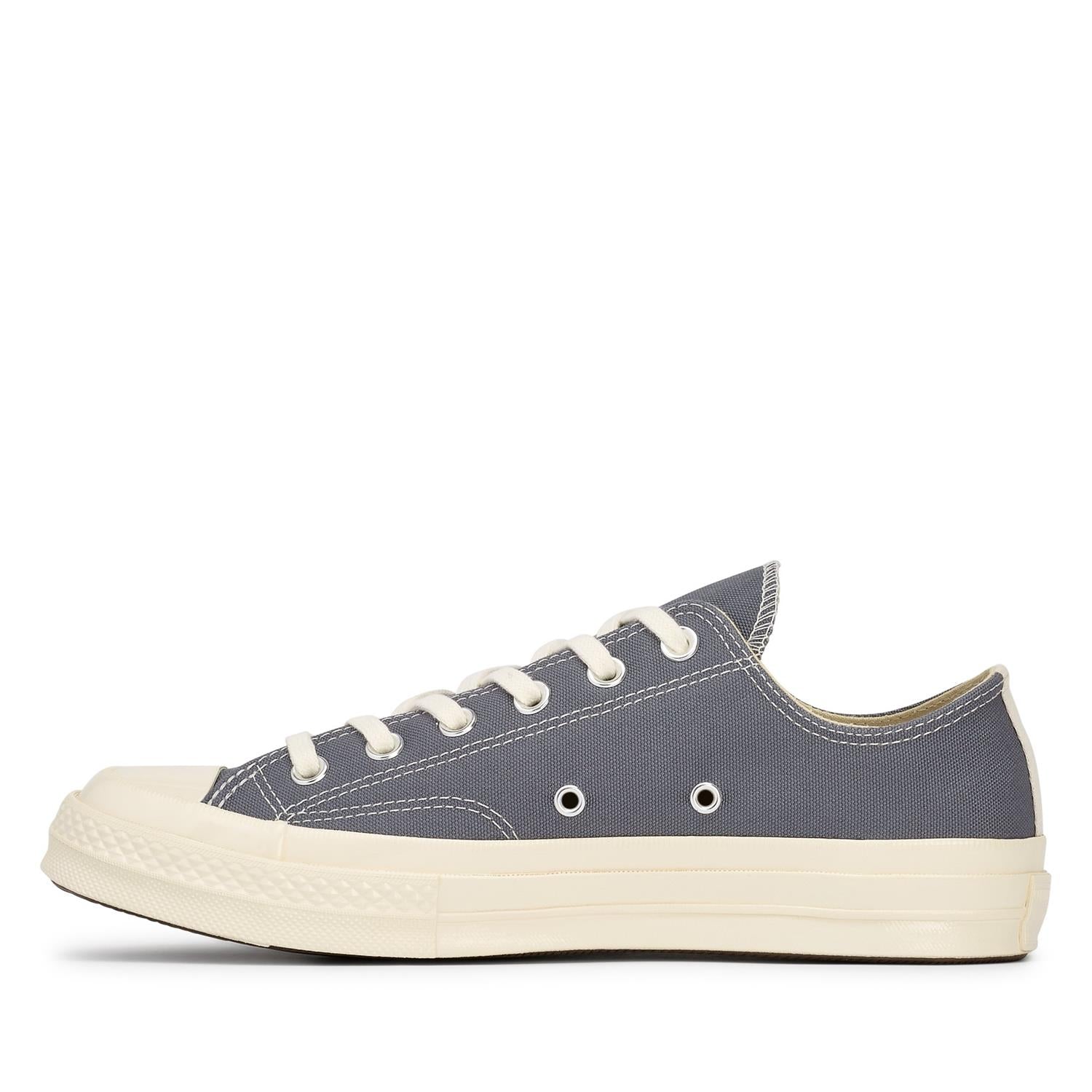 Comme des Garcons Play x Converse CDG Big Heart LOW Top Grey Sko Grå