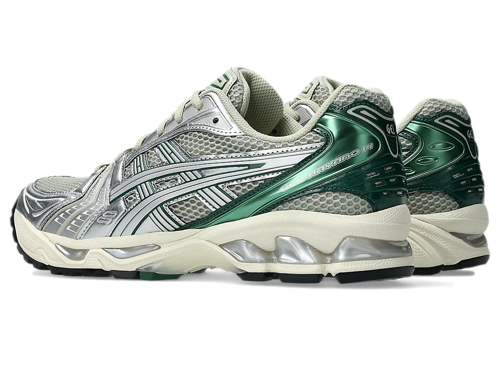 Asics GEL-KAYANO 14 løpesko i grønn og sølv med mesh-overdel og støtdempende såle, sports- og treningssko.