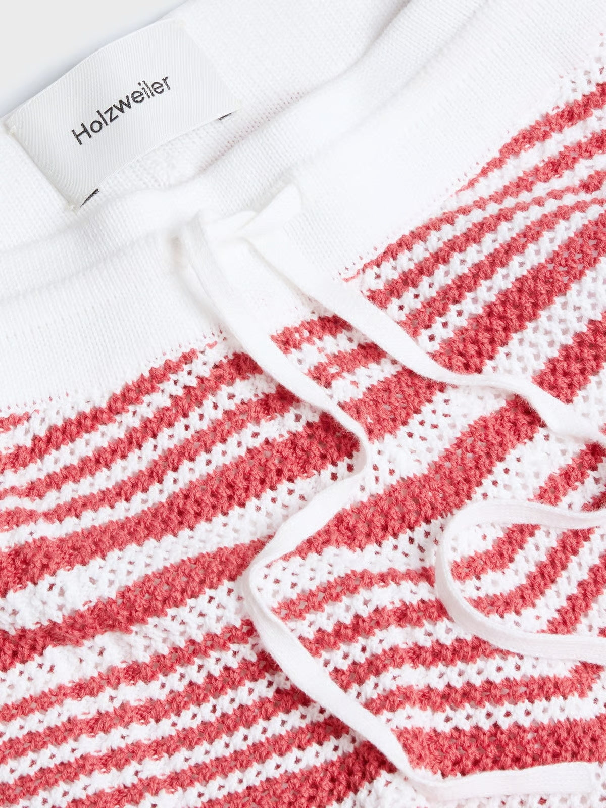 Holzweiler Kelp Striped Shorts Shorts Hvit Og Rød - modostore.no