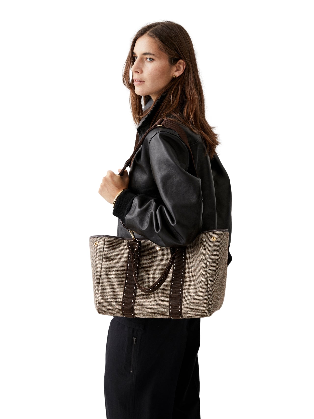 Rue de Verneuil Veske i brun og beige med traversé M caviar tekstur, elegant og stilfullt design.
