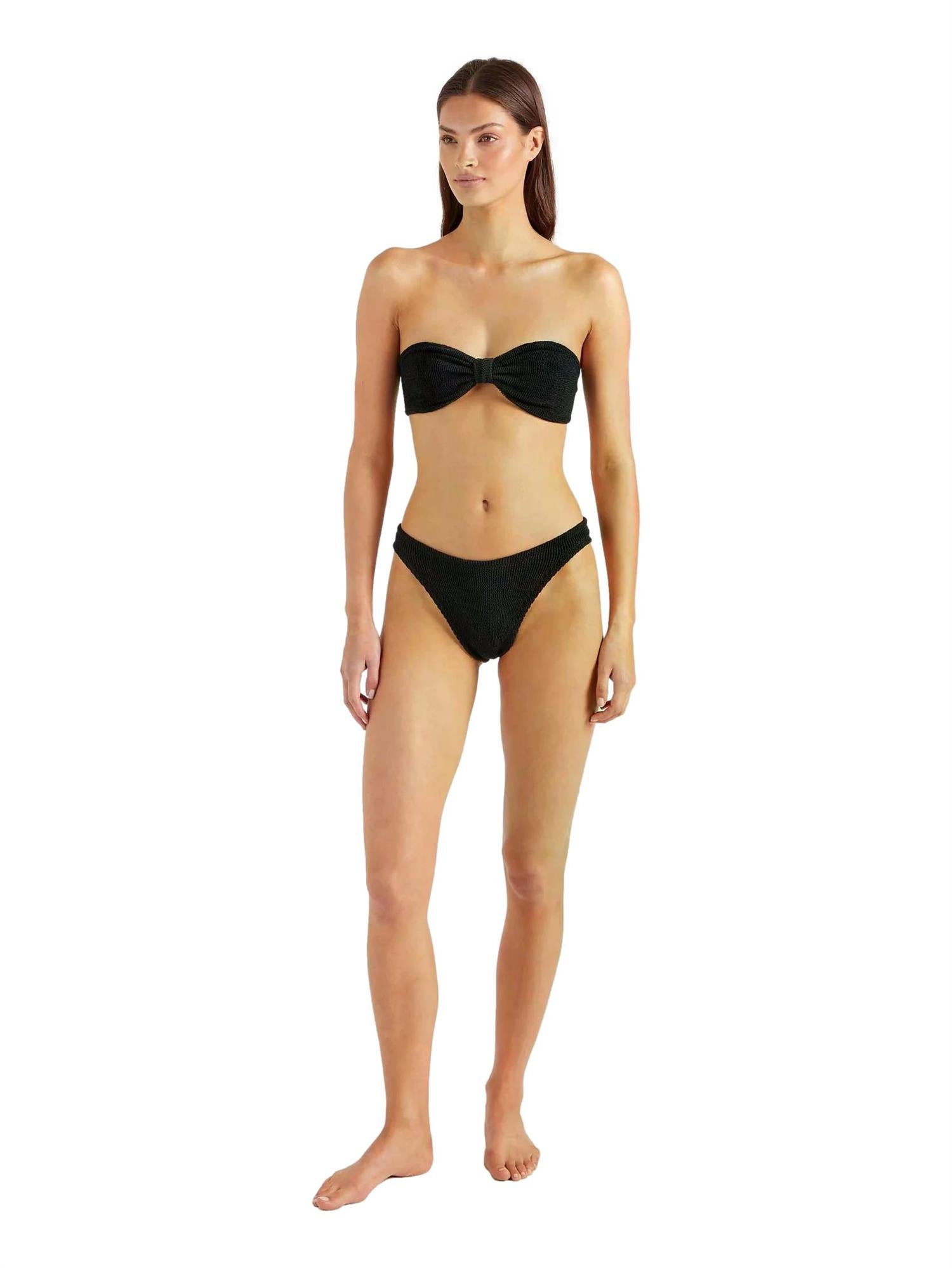 Sort Hunza G jean bikini, svart, med tettsittende passform og stretchstoff, vist på modell.