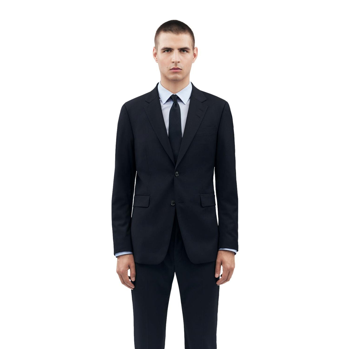 Marine blå Tiger of Sweden Justins Travel Suit Blazer dressjakke med strukturerte detaljer og elegant passform.