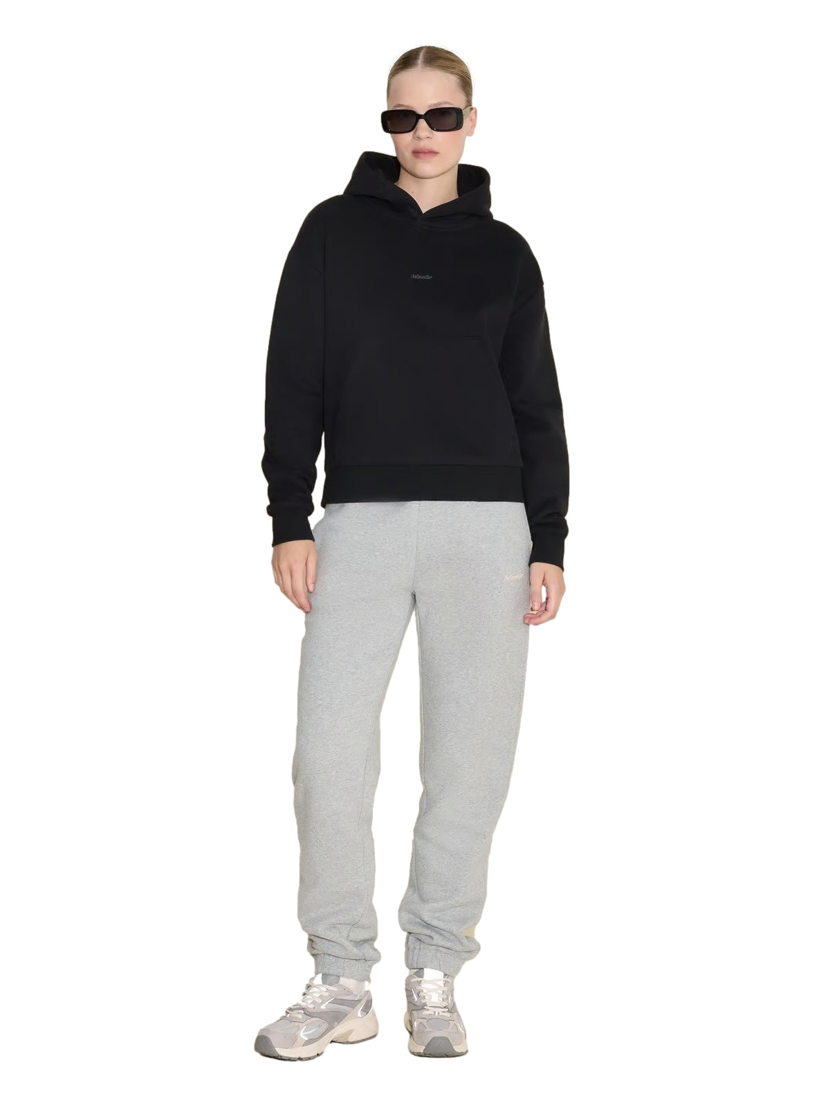 Holzweiler W Regular Hoodie Genser Sort - modostore.no