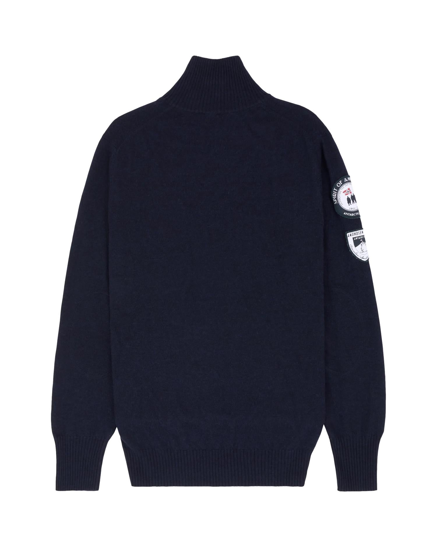 Mannsgenser fra Amundsen Peak Half Zip i marineblå, nærbilde av hals og glidelås på teknisk fleece.