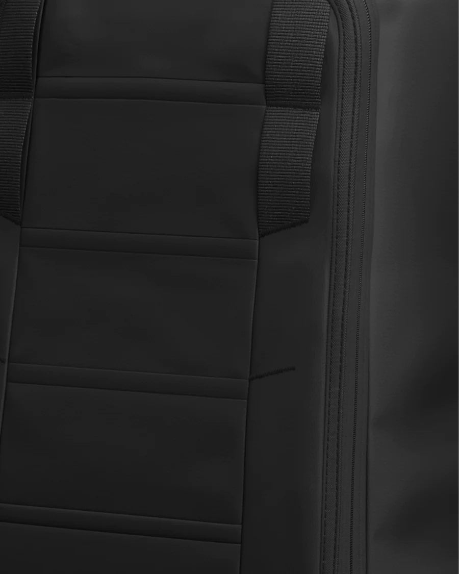 Db Hugger Backpack 30L Black Out Sekk Sort
