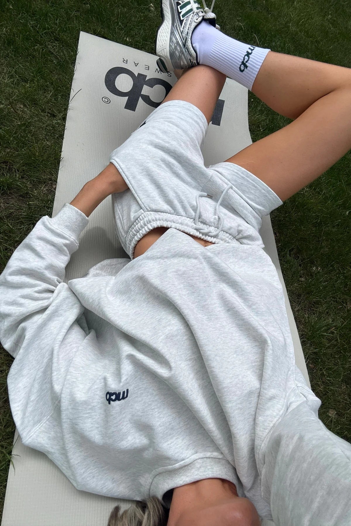 MCB Sportswear Signature Crew Genser Lysegrå