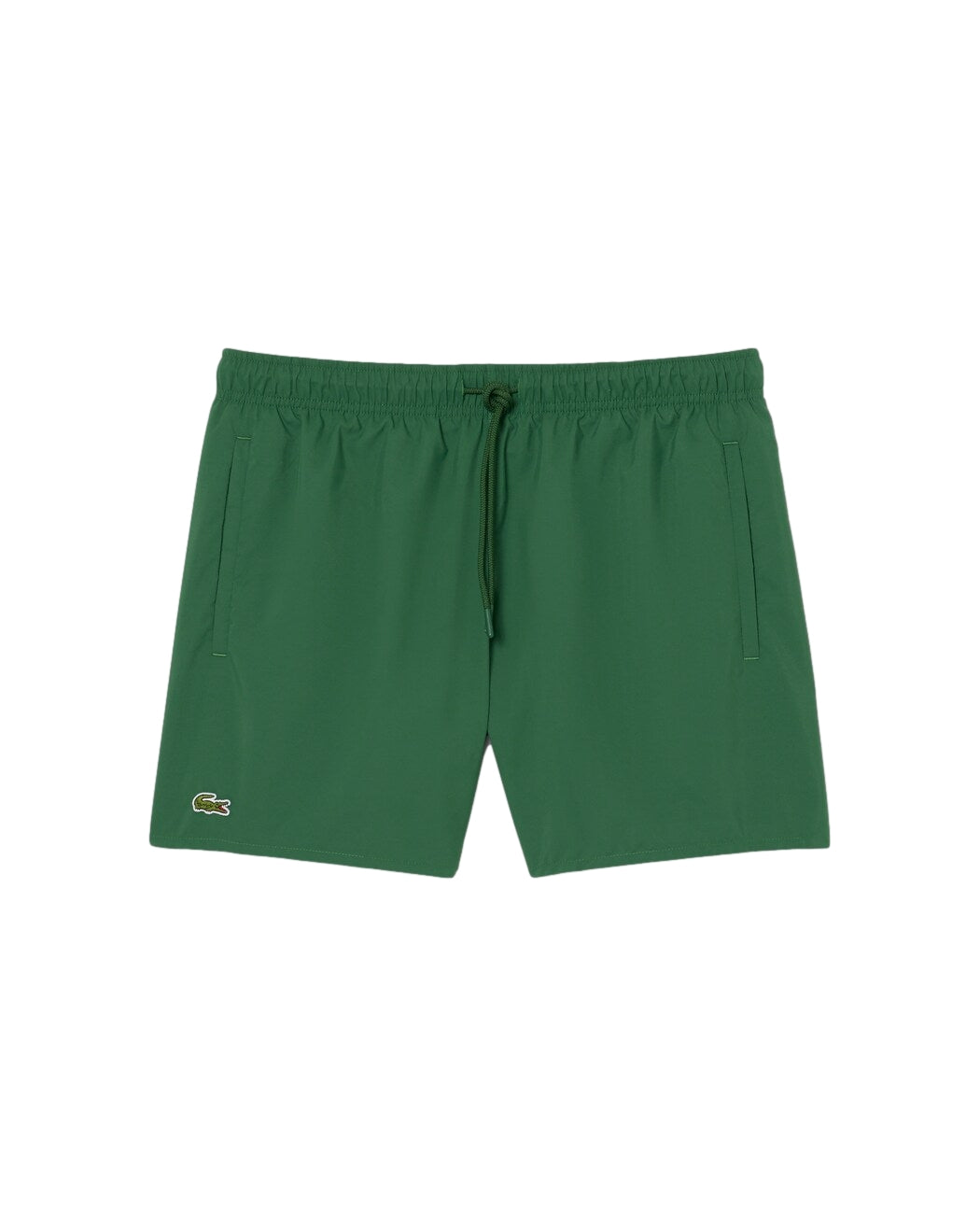 Lacoste raske-tørk badebukser i grønn, korte svømmetrusser med logo i front, perfekt for svømmeturer og strandbruk.