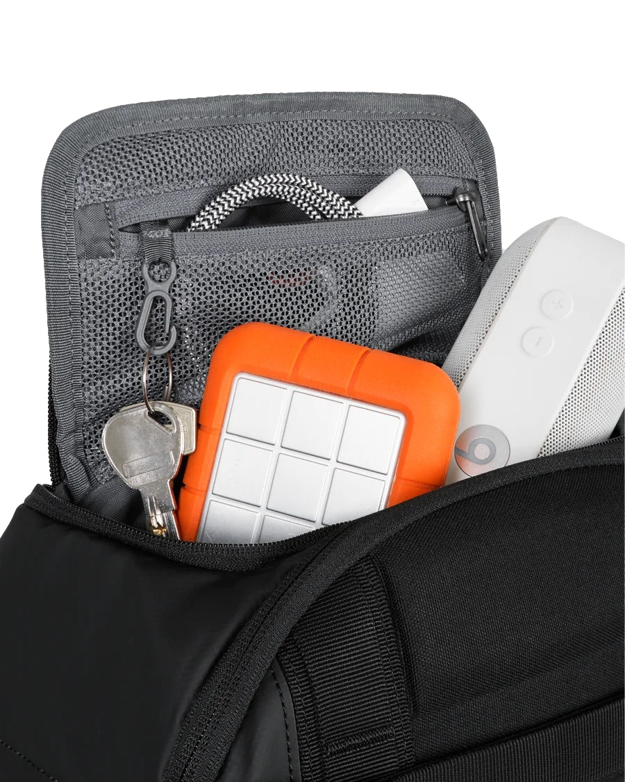 Db The Ramverk 26L Backpack Sekk Beige - modostore.no