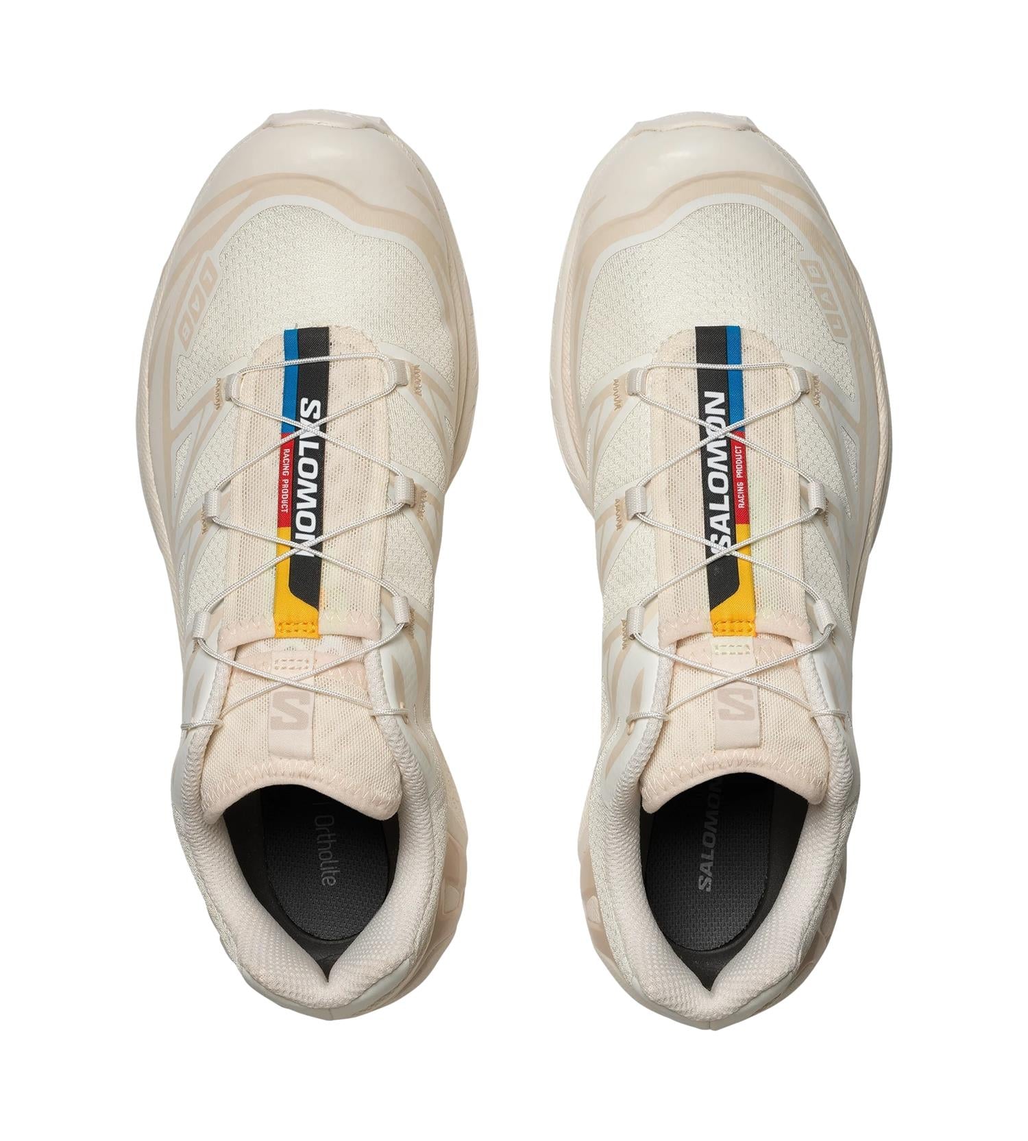Salomon XT-6 sko i off-white med kremfargede og lysebrune detaljer, sporty design og komfortable materialer.
