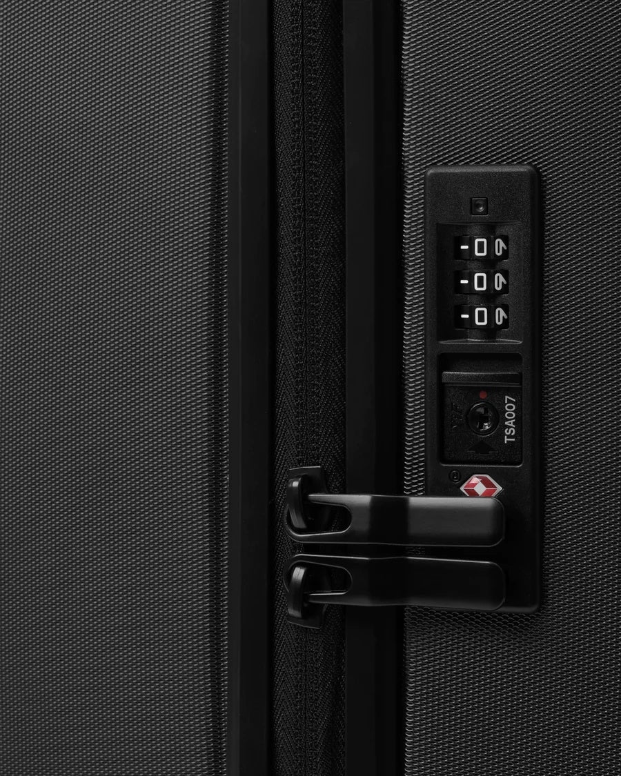 Db Ramverk Carry-On Koffert Sort - modostore.no