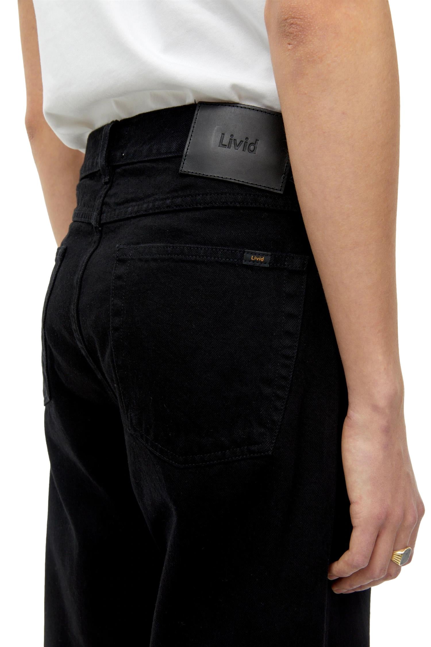 Livid Barnes Japan Black Jeans Sort - modostore.no