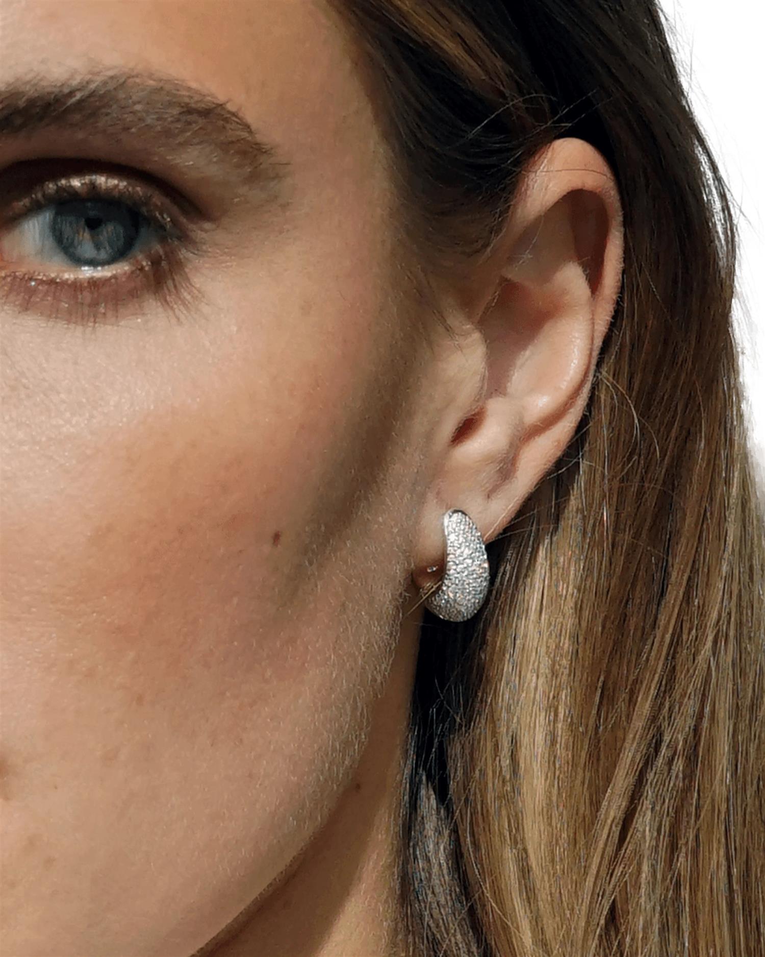 Tom Wood Ice Hoop Small Pave Øredobber Sølv - modostore.no