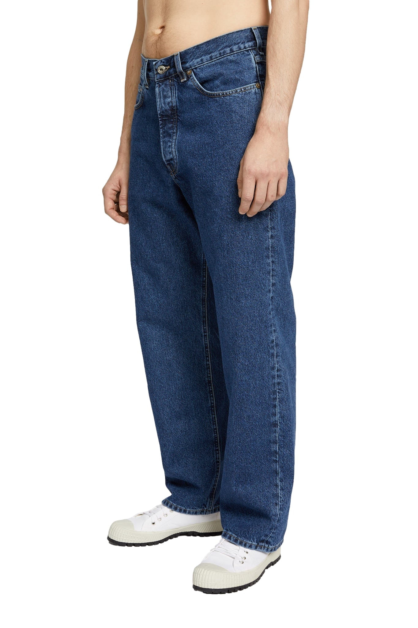 Livid Barnes Japan Dawn jeans i mørkeblå med slitte detaljer, passform og klassisk jeansstil.