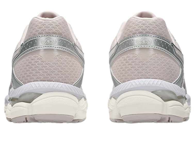 Asics Gel-Cumulus 16 Pink Cloud/Pure Silver Sko Lys Rosa