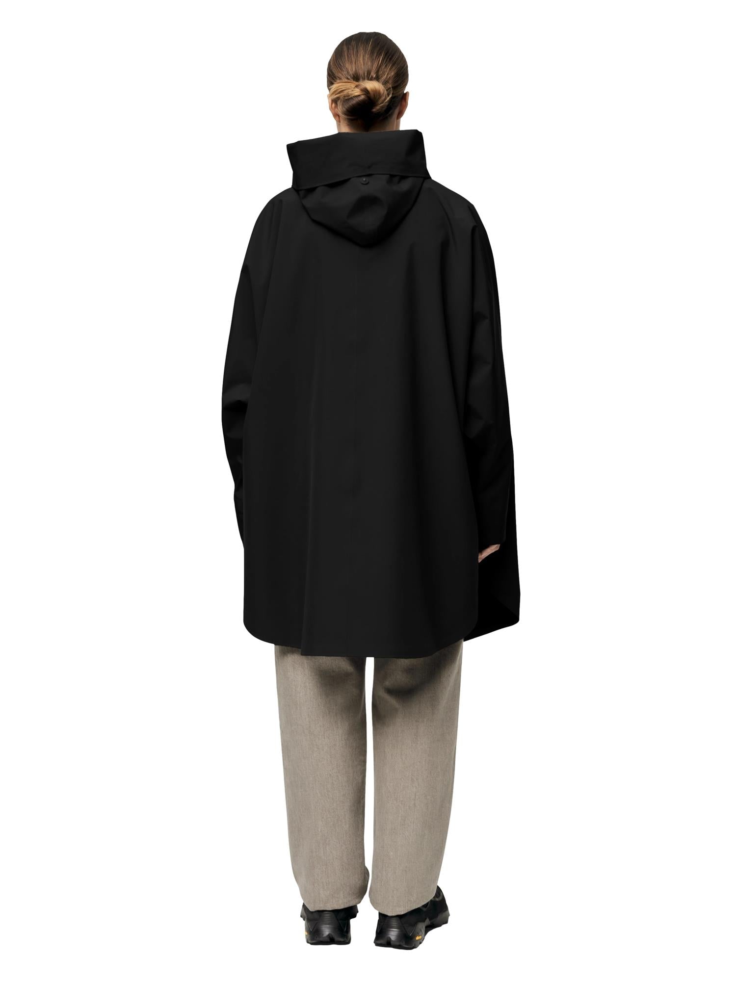 Blæst Bergen Poncho Black Jakke Sort