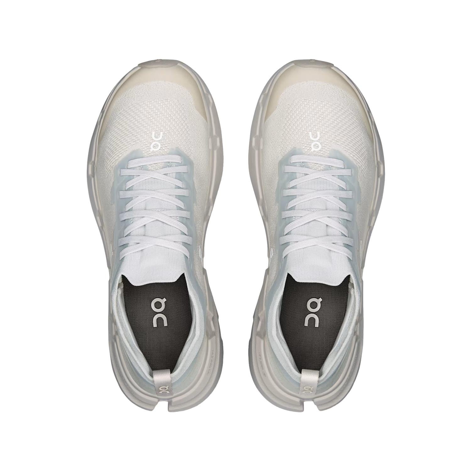 ON Cloudsoma 1 W Glacier/Pearl sko, hvit og blå, med komfortabel design og sportslig utseende, vist i bilde.