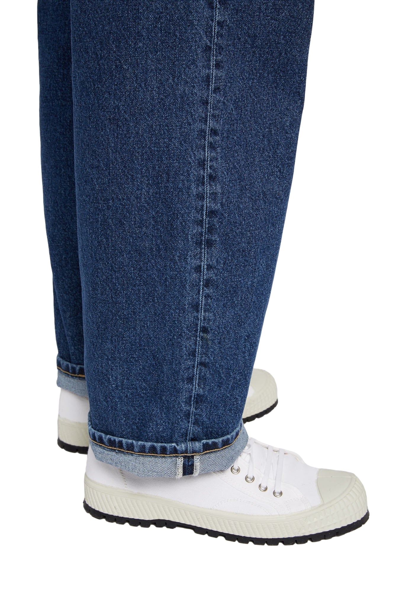 Livid Barnes Japan Dawn jeans i mørkeblå, klassisk jeansmodell med slitt detaljering og passform.
