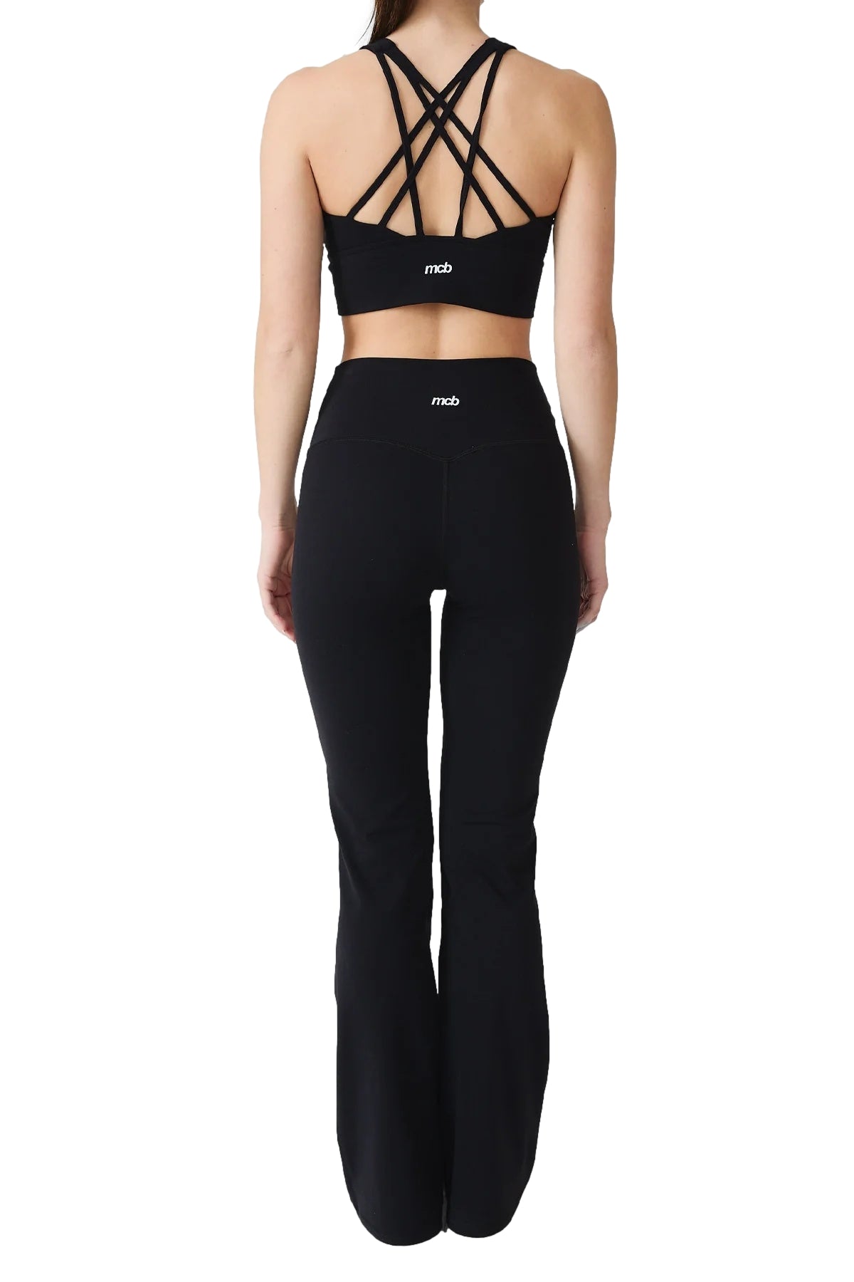 MCB Sportswear flare tights i svart, lange trenings- eller hverdagsbukser, passform og komfort i fokus