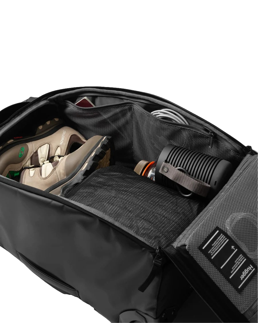 Db Hugger Roller Bag 40L Trillebag Sort - modostore.no