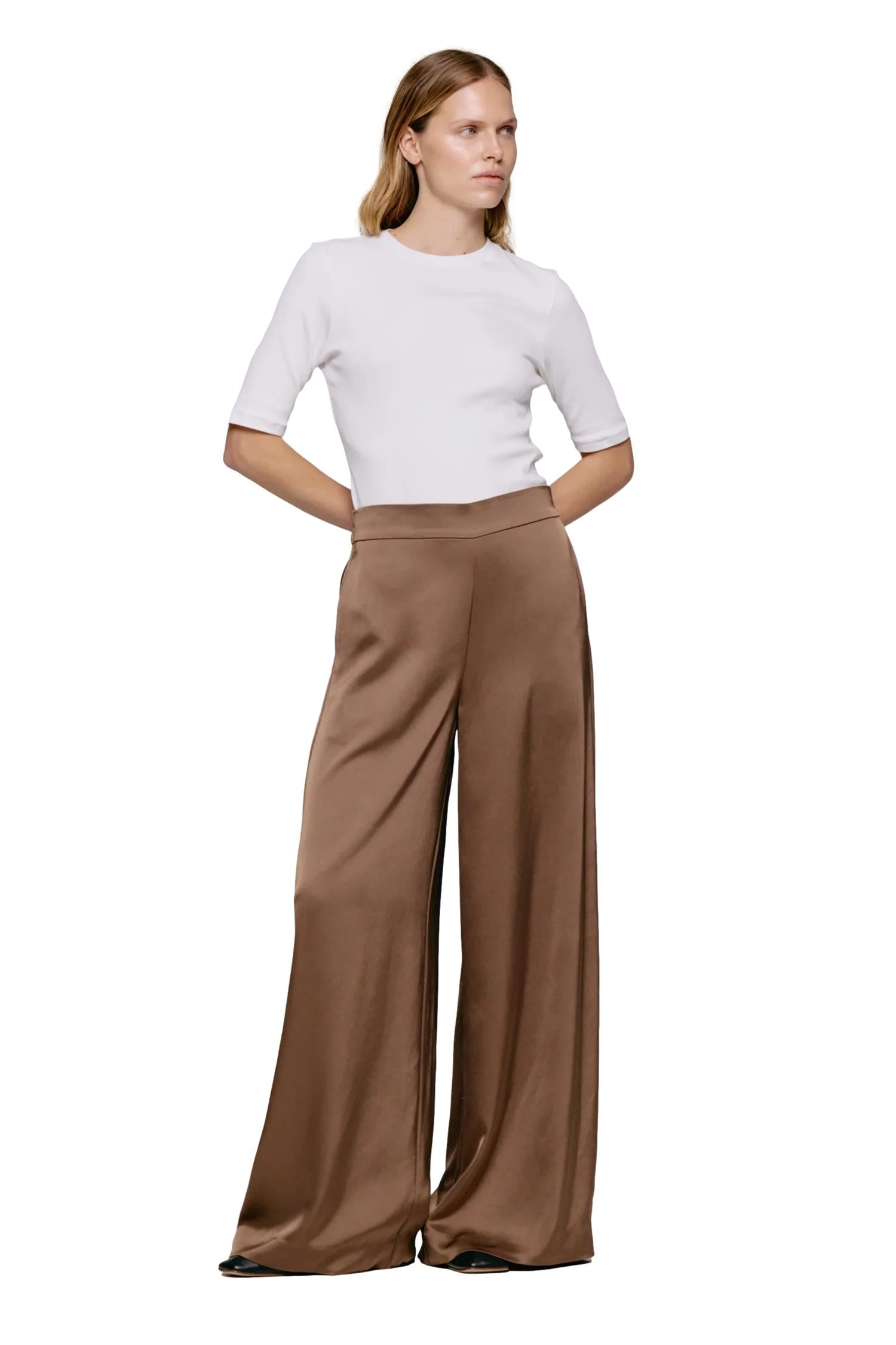 Julie Josephine Marianne Rib Tee T-shirt Hvit - modostore.no