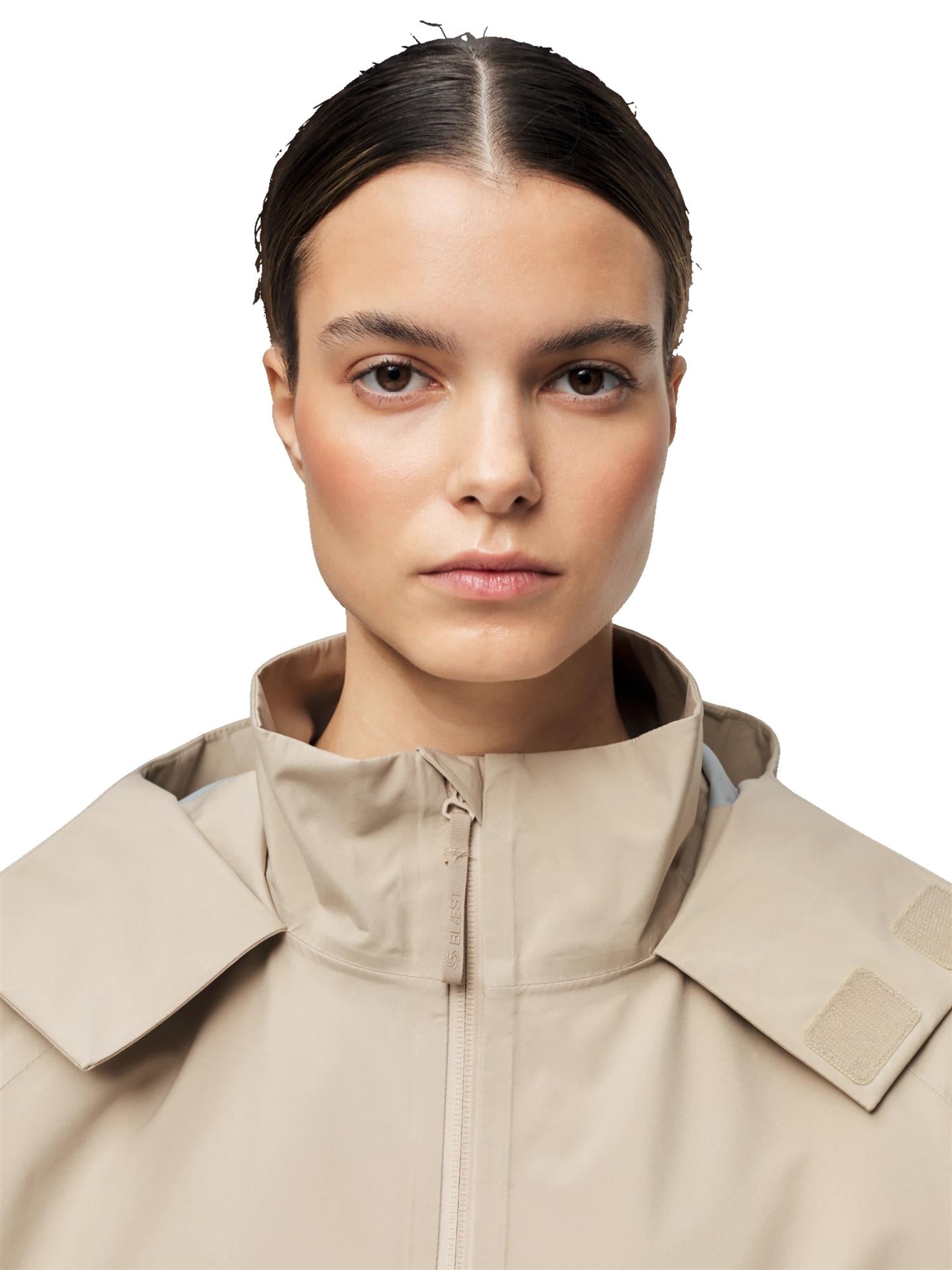 Blæst Voss Poncho Beige Jakke Beige - modostore.no