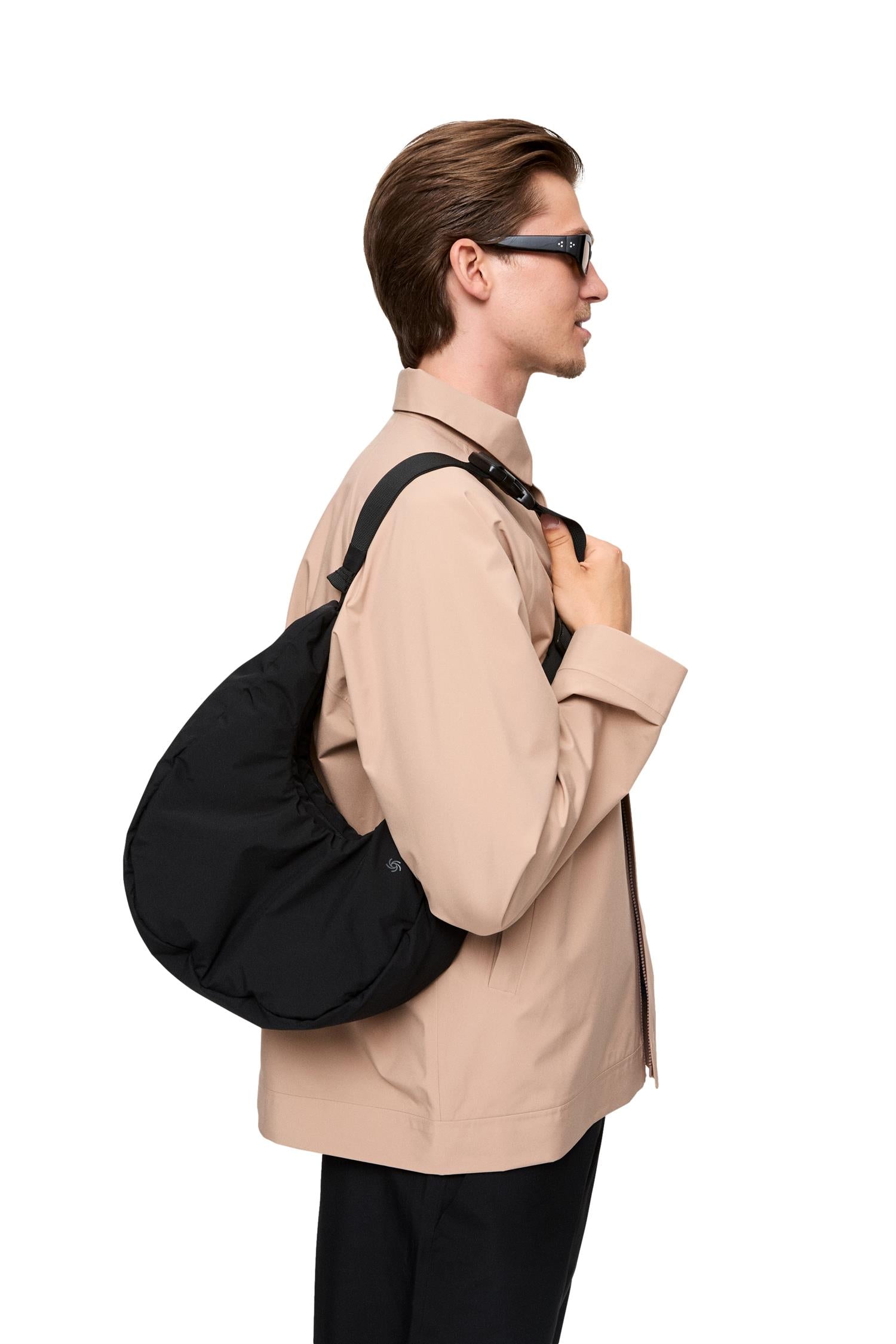 Blæst Malakoff Sling Bag Veske Sort - modostore.no