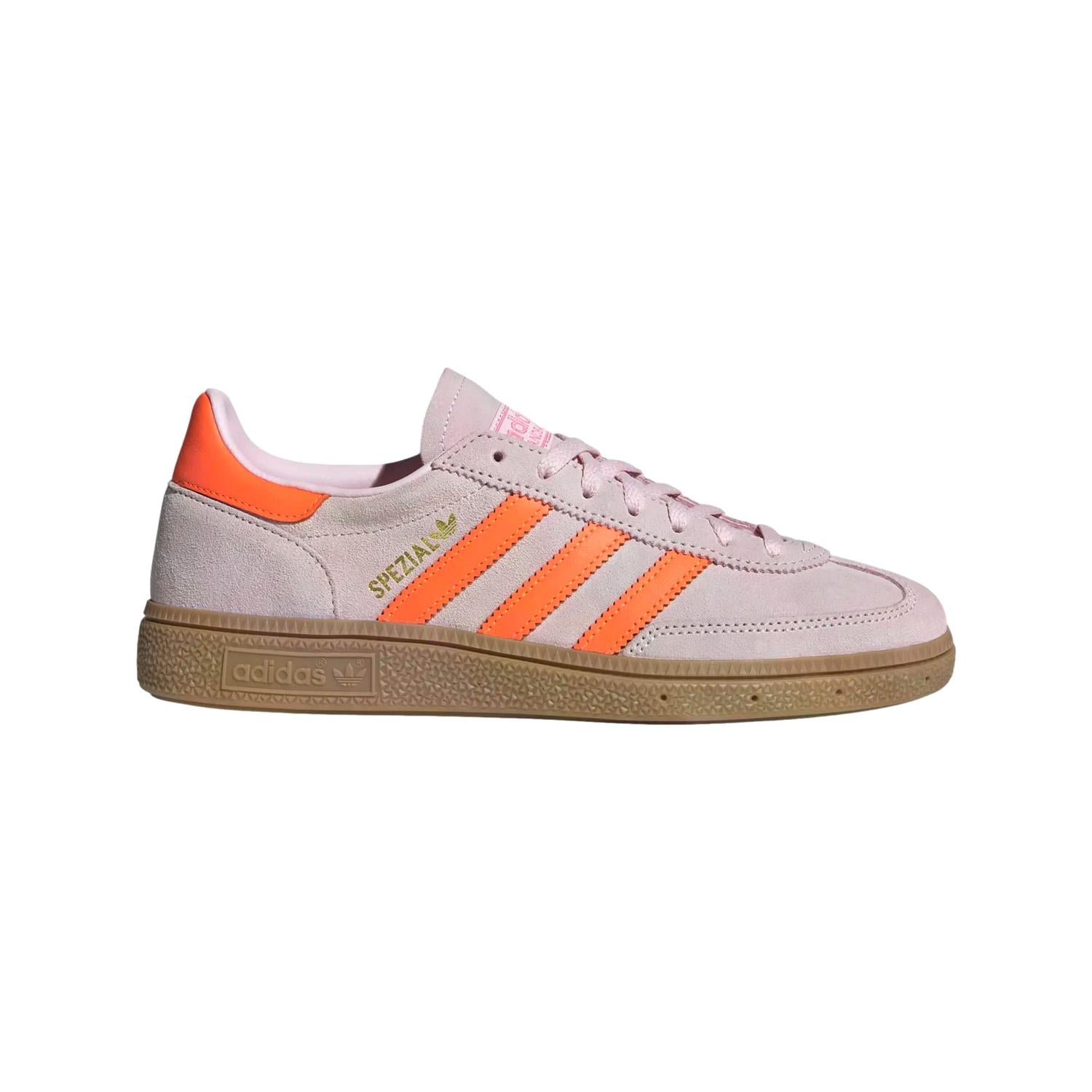 Adidas Handball Spezial W JS0250 rosa sportssko med komfortabel design og rosa detaljer, perfekt for håndball.