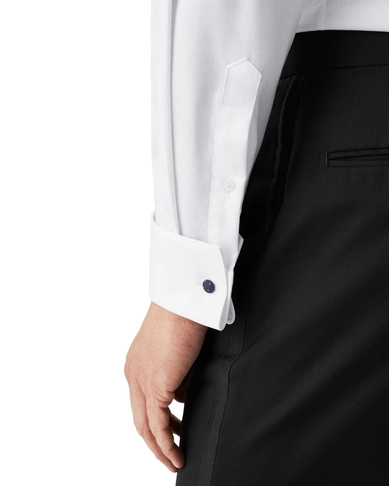 Eton Slim Evening White Signature Twill Skjorte i hvitt, nærbilde av klassisk, elegant skjortemodell for menn