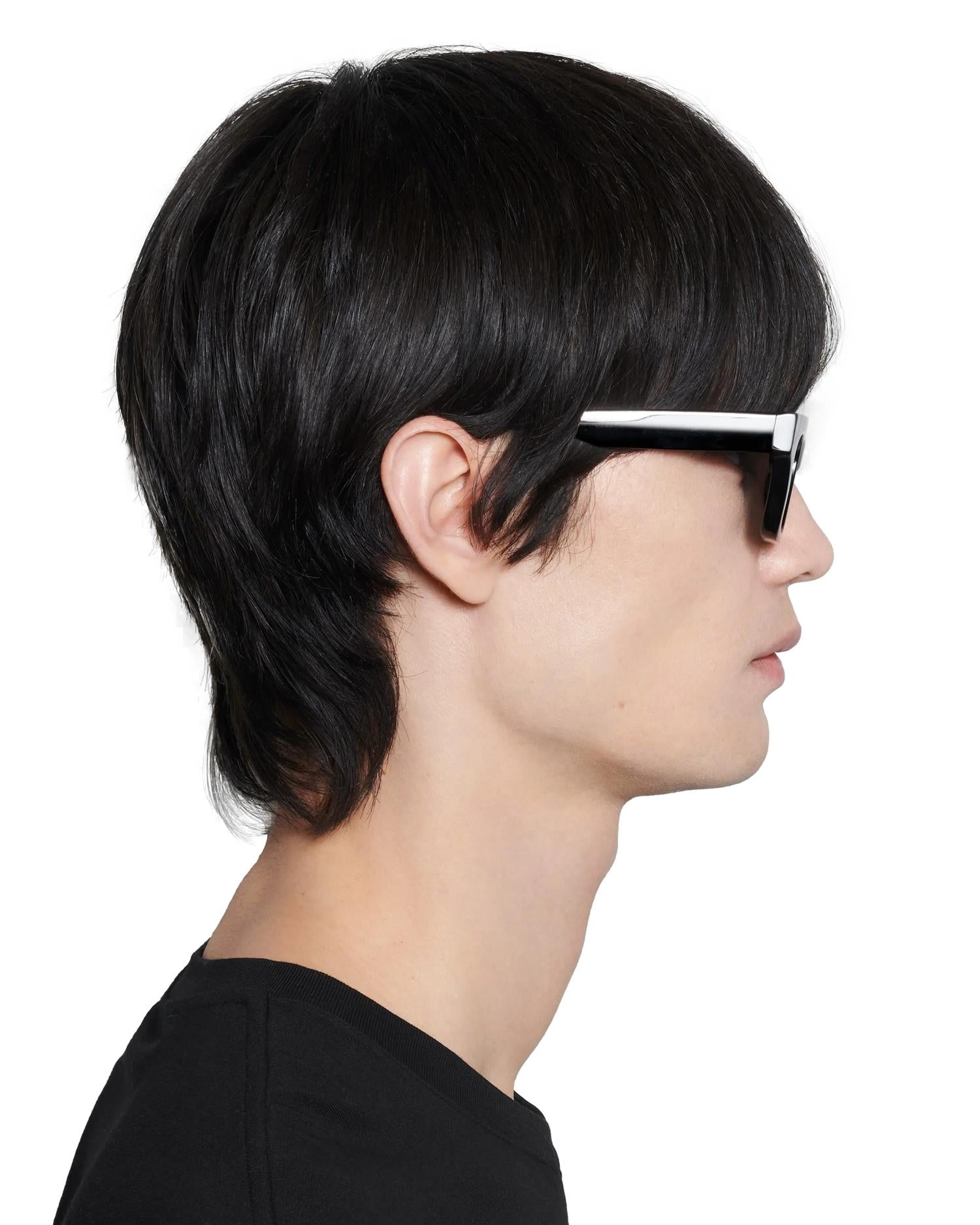 Chimi Eyewear 11 Black Solbriller Sort - modostore.no