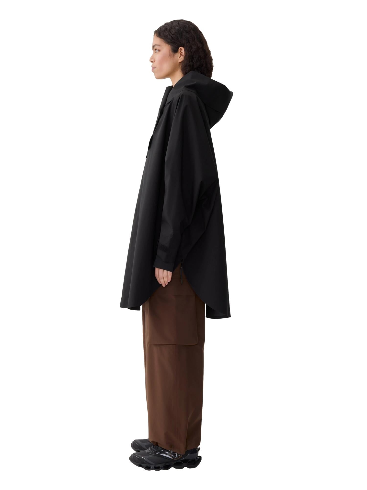 Blæst Bergen Poncho Black Jakke Sort