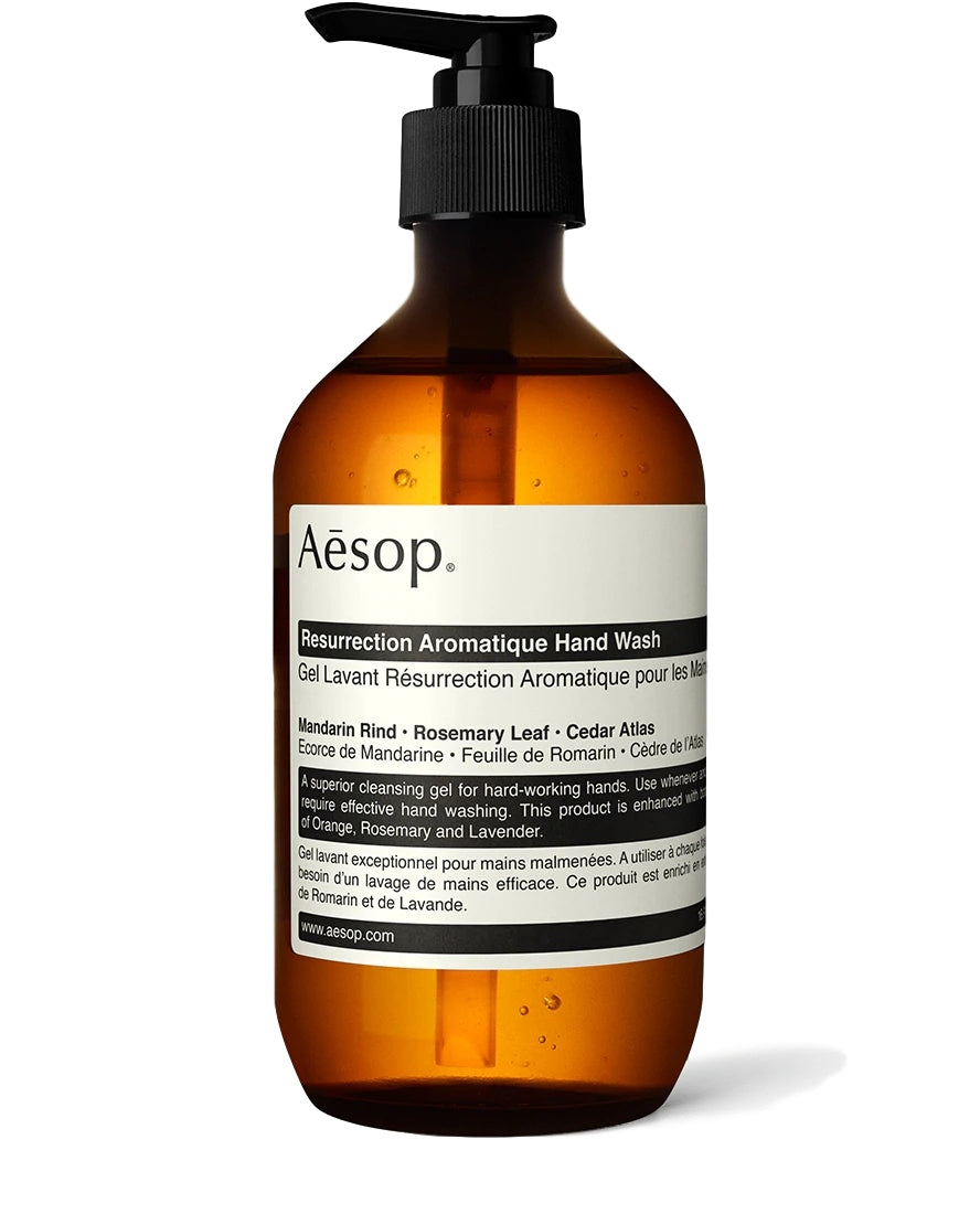Aesop Resurrection Aromatique håndsåpe i gjennomsiktig flaske, 500 ml, med naturlig etikett og pumpesystem.