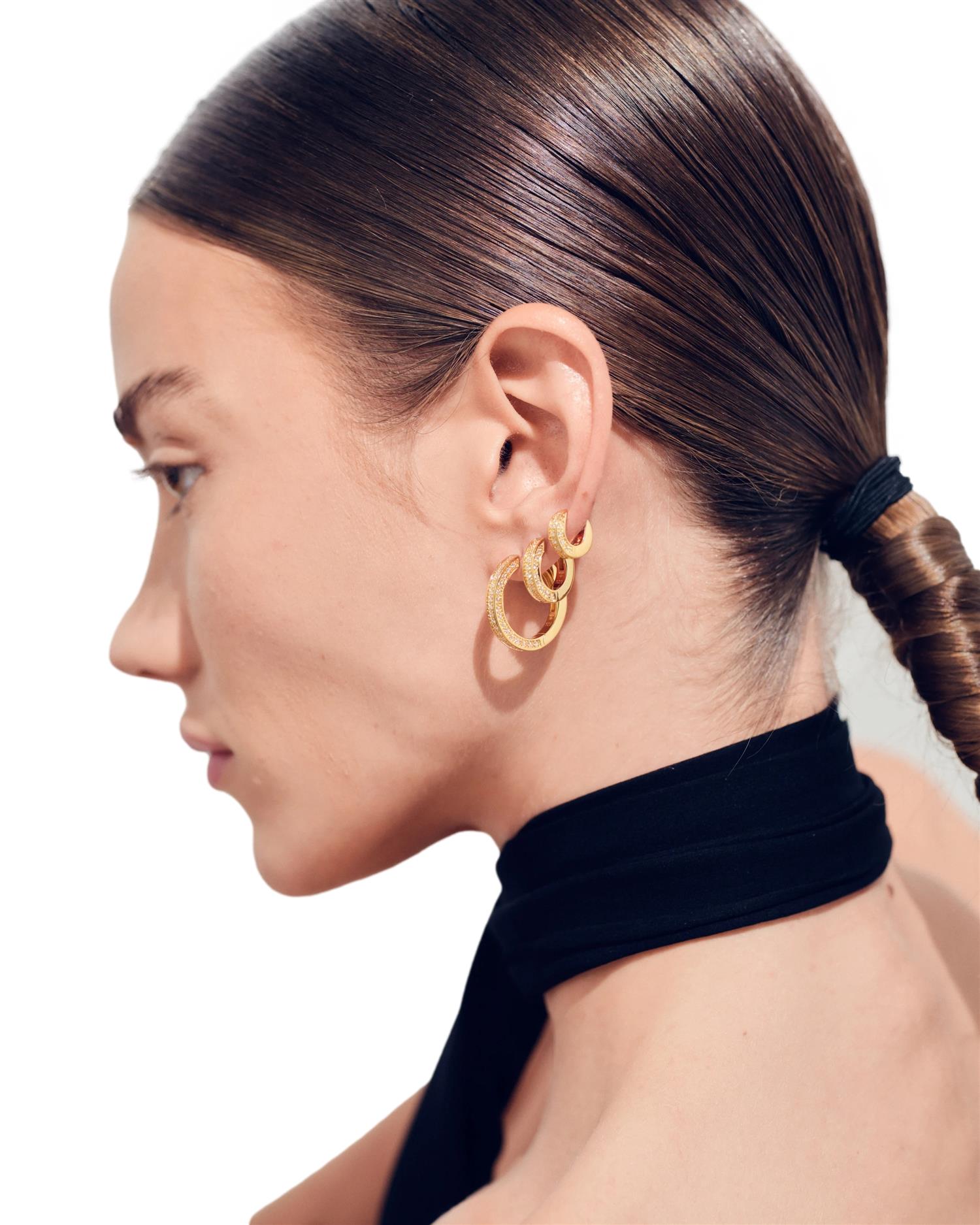 Tom Wood Nova Hoops Small Gold Øredobber Gull - modostore.no