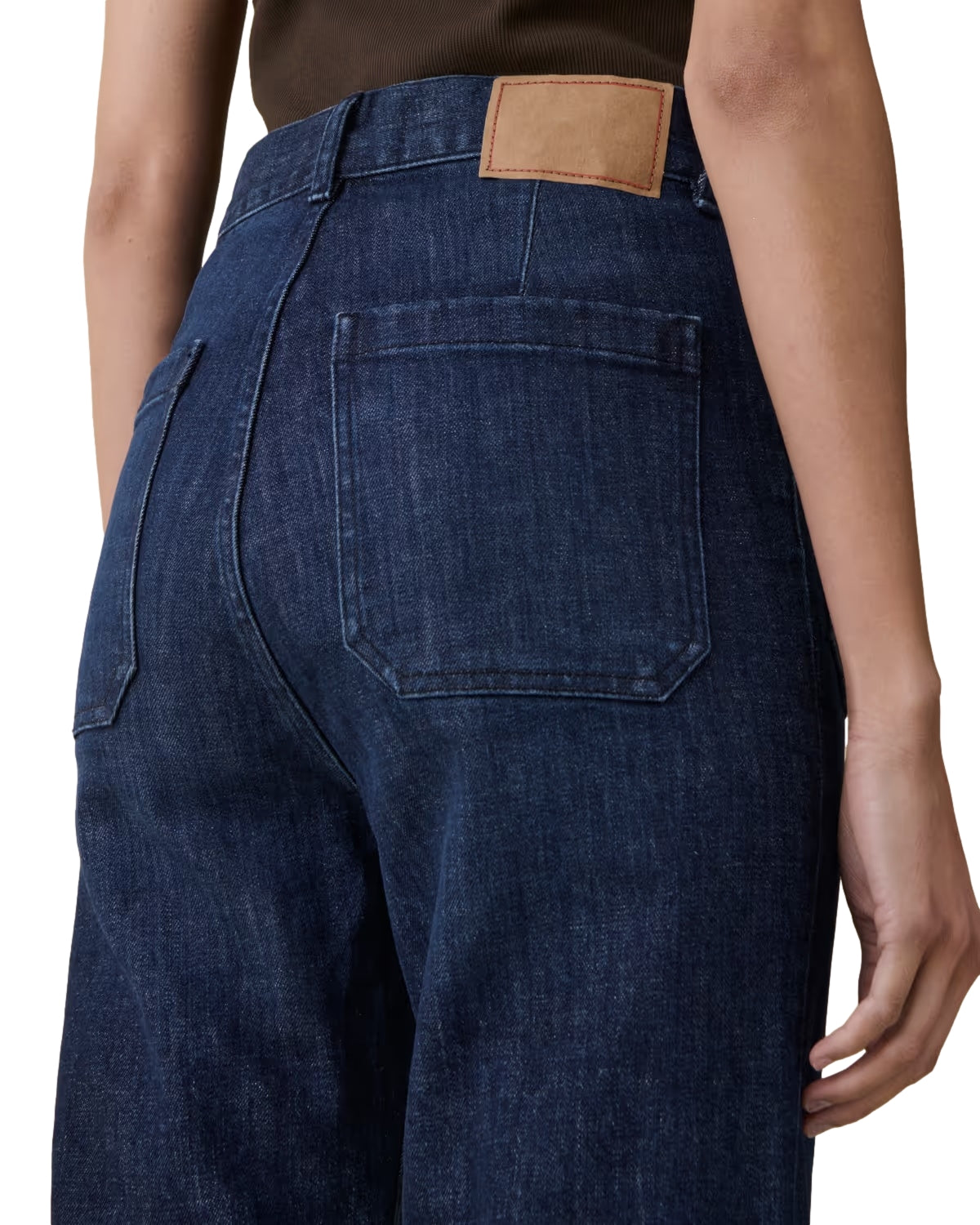Jeanerica St Monica Midnight vintage jeans i marineblått, vises med fokus på klassisk passform og elegante designdetaljer.