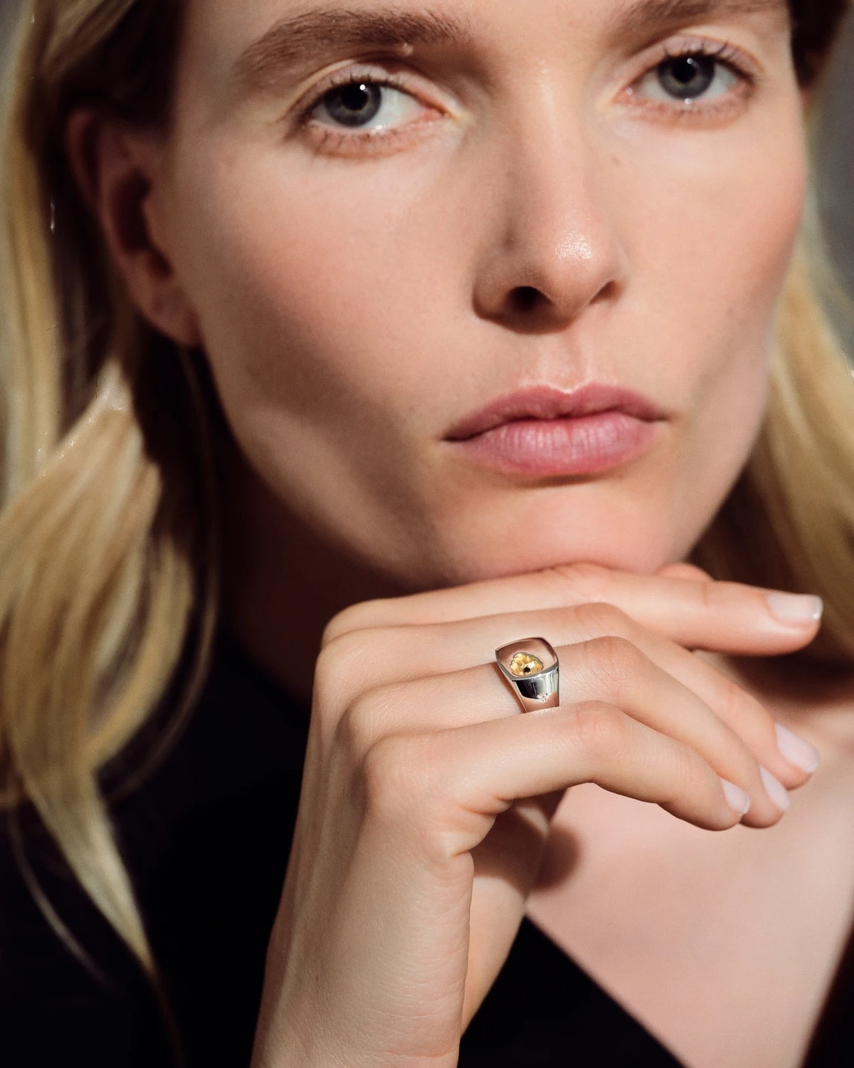 Tom Wood Mined Ring Small Black Diamond Ring Sølv - modostore.no