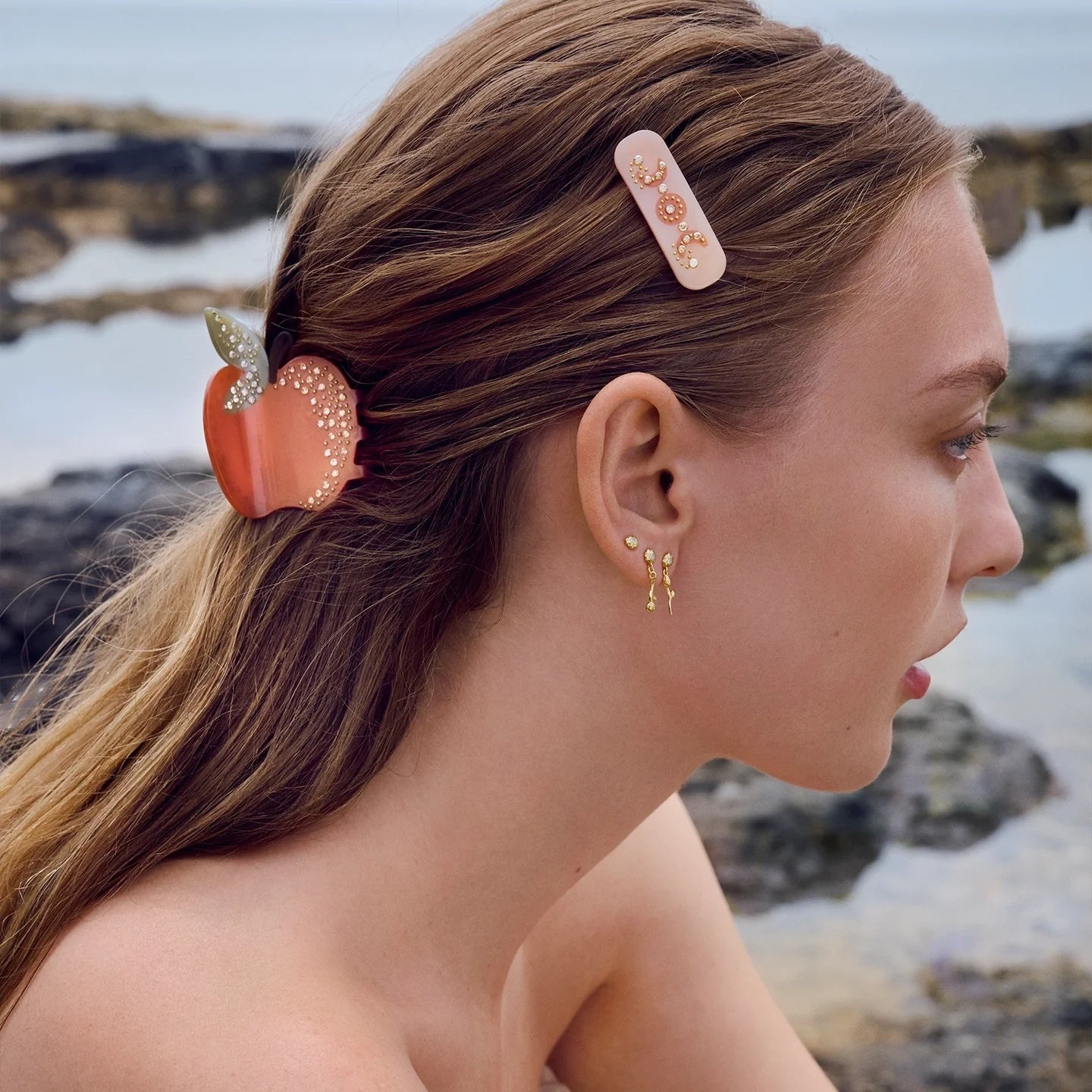 Maanesten Abelta Hairclaw Cranberry Hårspenne Vinrød - modostore.no