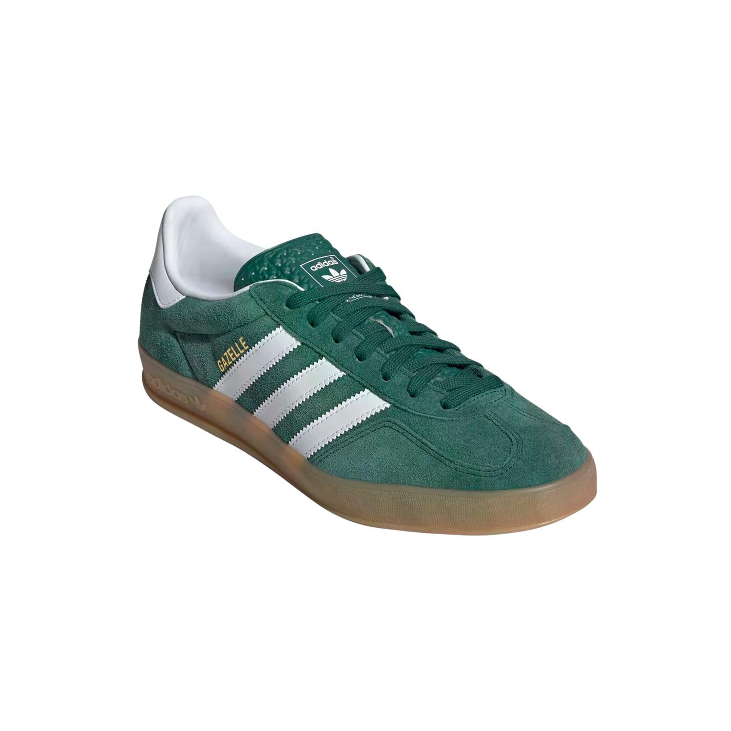 Grønne Adidas Gazelle Indoor sko med svart såle og logo, vist på en ren bakgrunn.