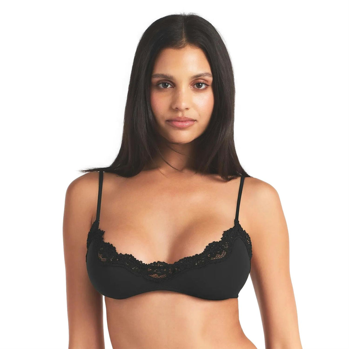 Skims Fits Everybody Lace Scoop Bralette i svart undertøy, myk og komfortabel med blonder og scooped design.