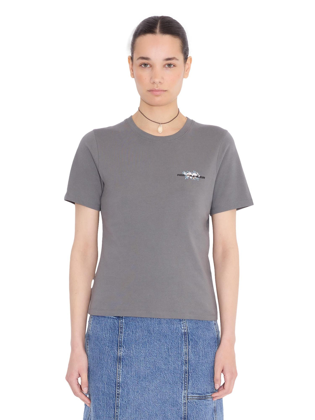Grå Holzweiler Flora Tee T-skjorte med blomsterdesign, myk bomullsmodell for dame.