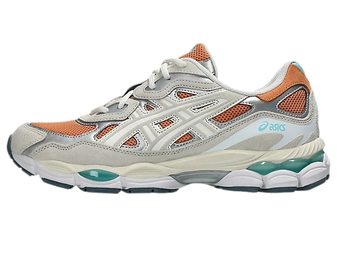 Asics GEL-NYC terrakotta og kremsko med beige og oransje detaljer, sportssko for komfort og stil.