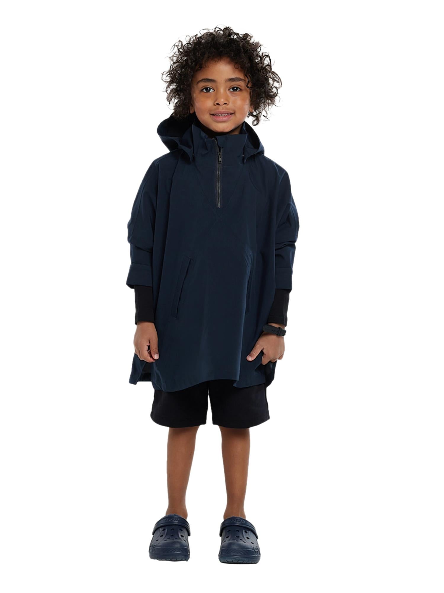 Blæst Aalesund Mini Poncho Dark Navy Jakke Navy - modostore.no