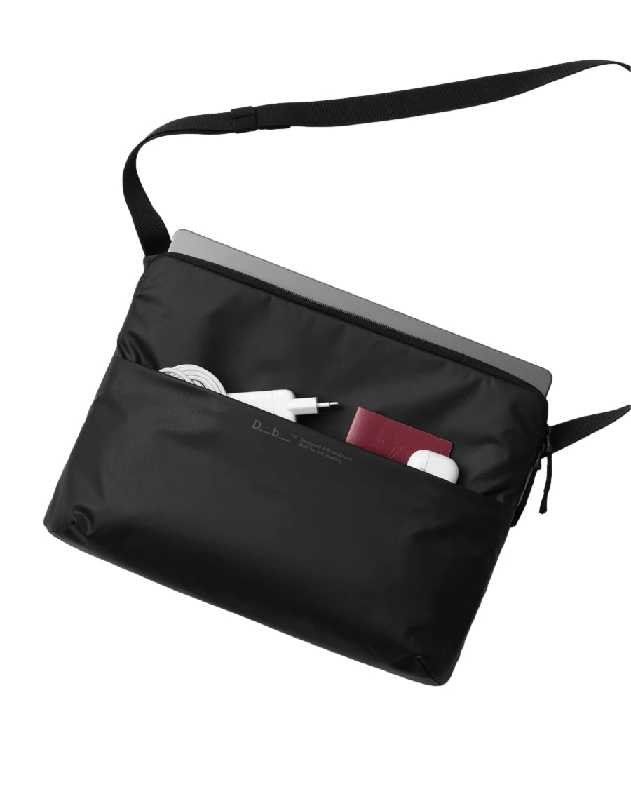 Db Ramverk Laptop Sleeve 16" PC-mappe Sort - modostore.no