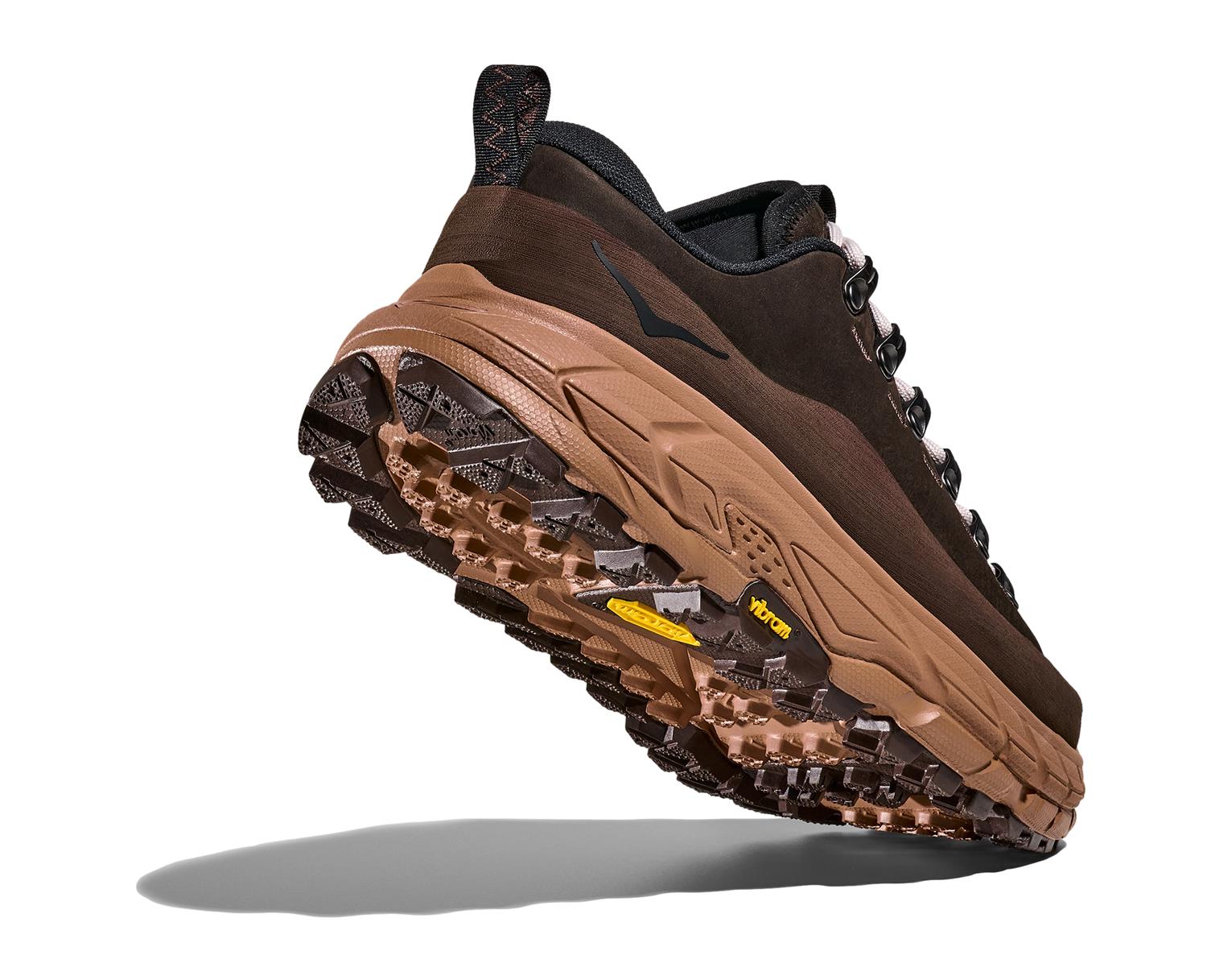 HOKA U Tor Summit CNW sko i brun med sporty design og komfortabel passform, egnet for utendørs bruk.