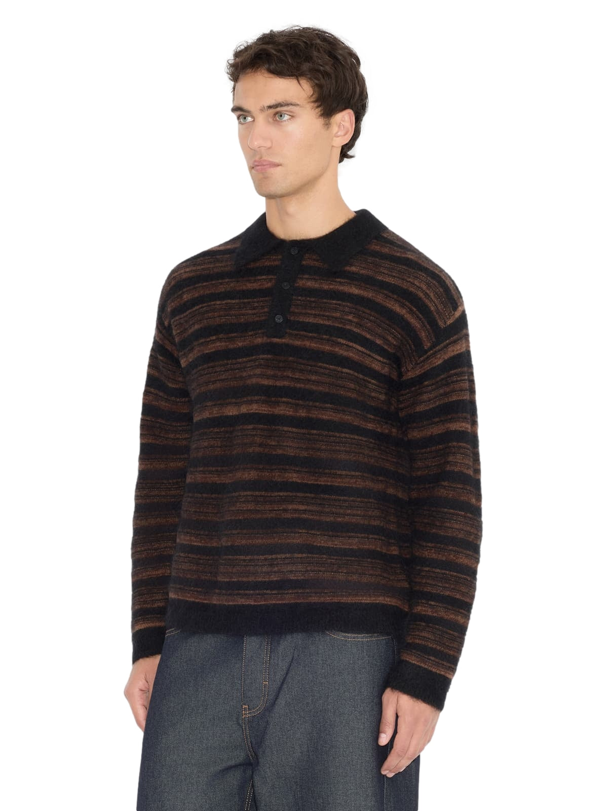 Holzweiler Ollie ullpolo genser i sort og brun, nærbilde av mykt, strikket stoff og klassisk design.