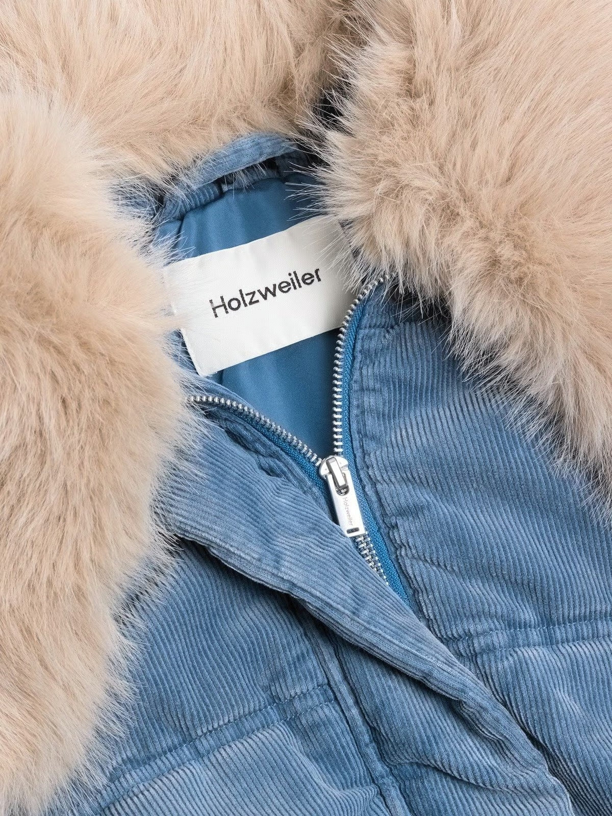 Holzweiler Steilia Corduroy Jacket Jakke Lyseblå - modostore.no