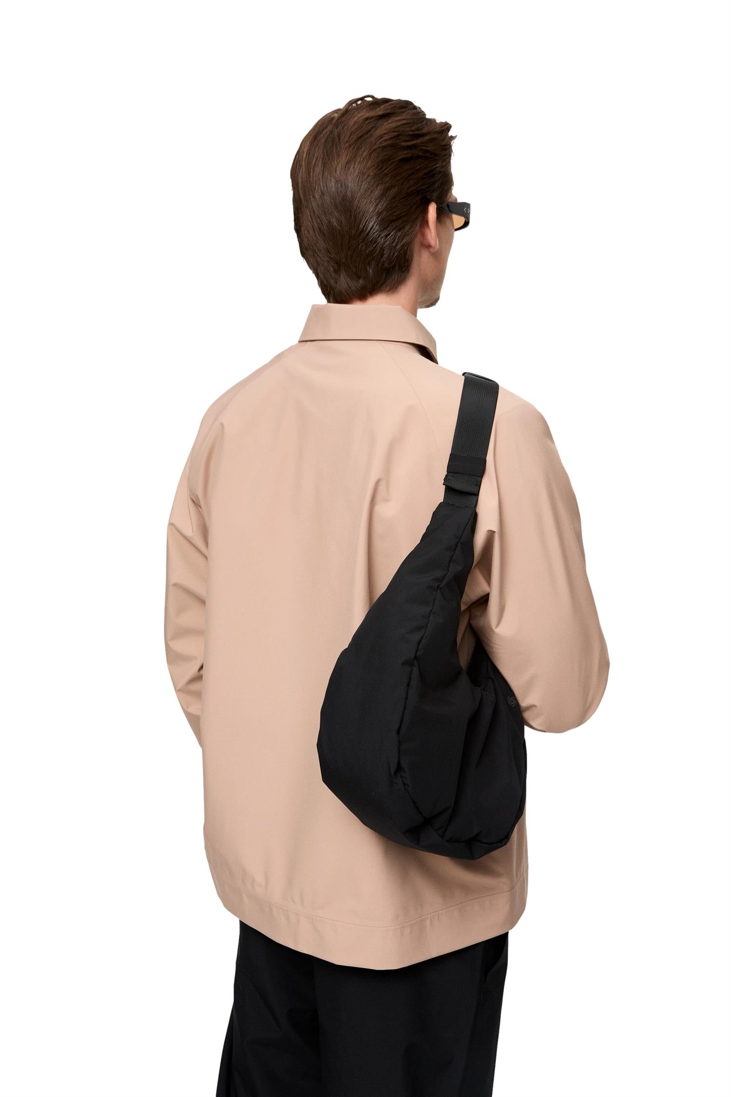 Blæst Malakoff Sling Bag Veske Sort - modostore.no