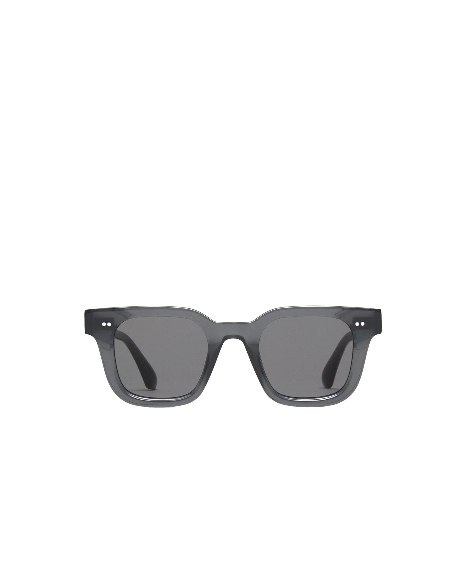 Chimi Eyewear 04 mørkegrå solbriller med store rammer og mørk glass, stilfullt tilbehør for solfylte dager.