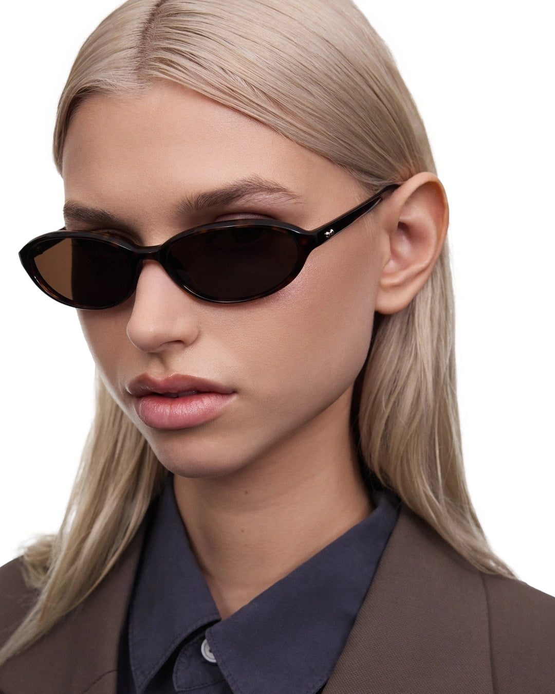 Chimi Eyewear Ellipse Tortoise Solbriller Brun Mønster
