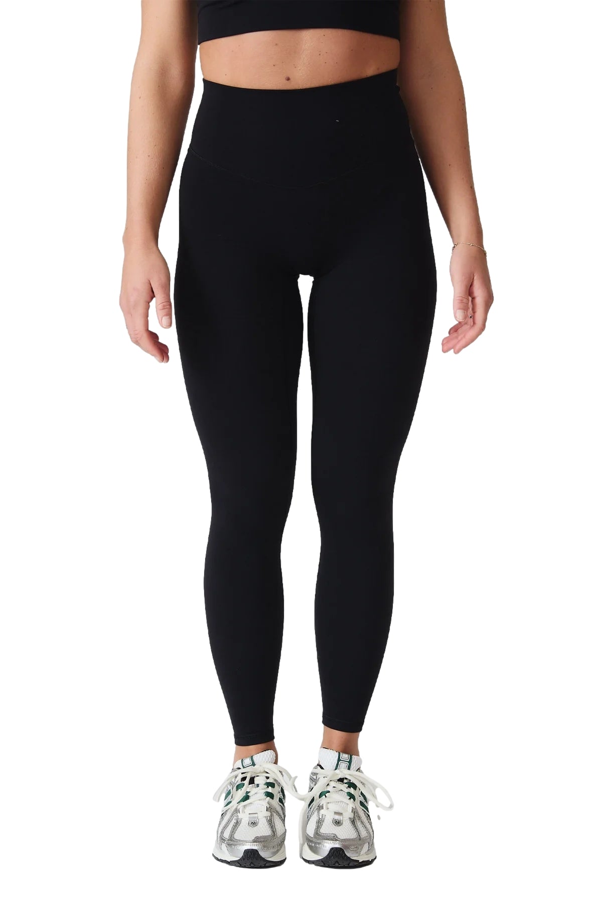 Sort MCB Sportswear Base tights, komfortable og tettsittende treningsstrømpebukser med elastisk stoff, vist på modell.