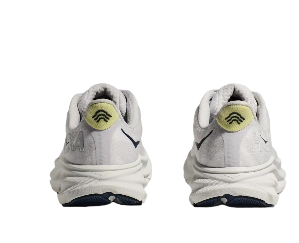 HOKA W Clifton 9 Sko Hvit Og Mørkeblå - modostore.no
